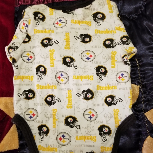 Steelers 0-3 Girl or Boy Onesie - Picture 3 of 6